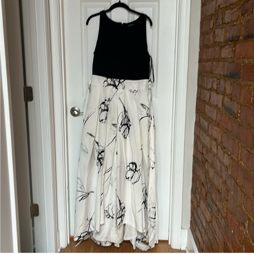Lauren Ralph Lauren Gown